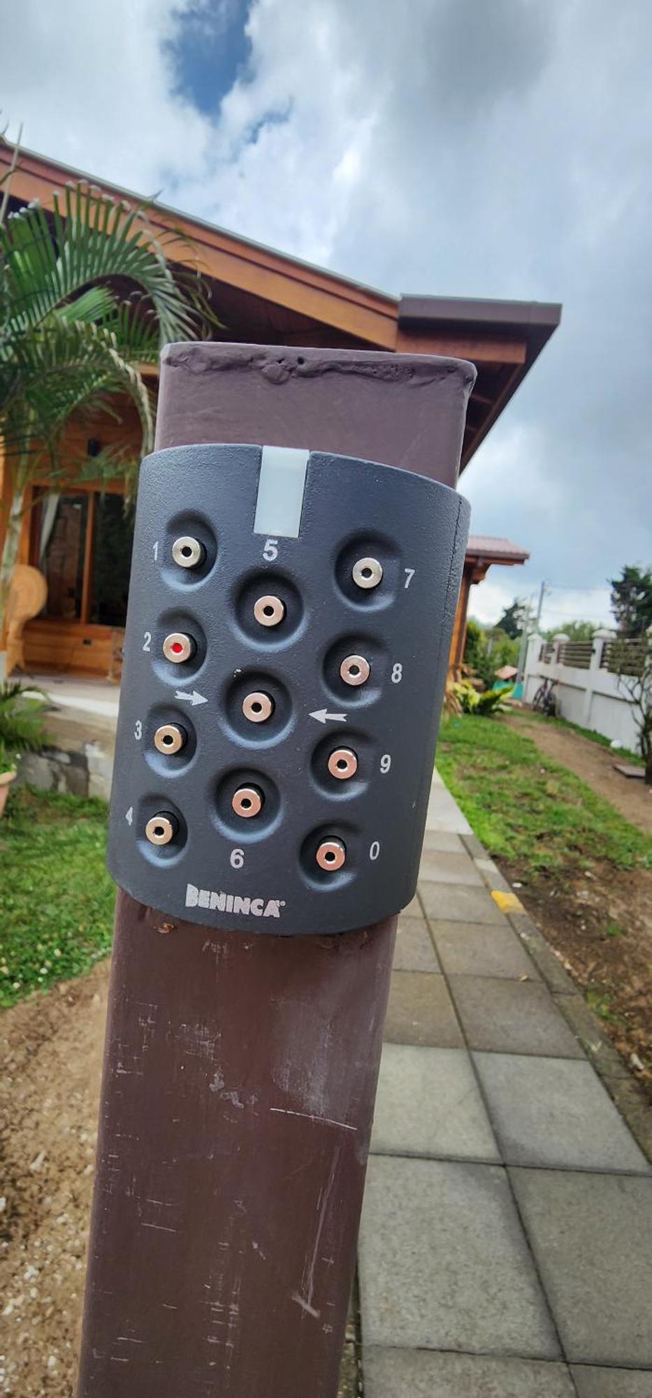 Cabina Monteverde Soan De Montana Apartment Exterior photo