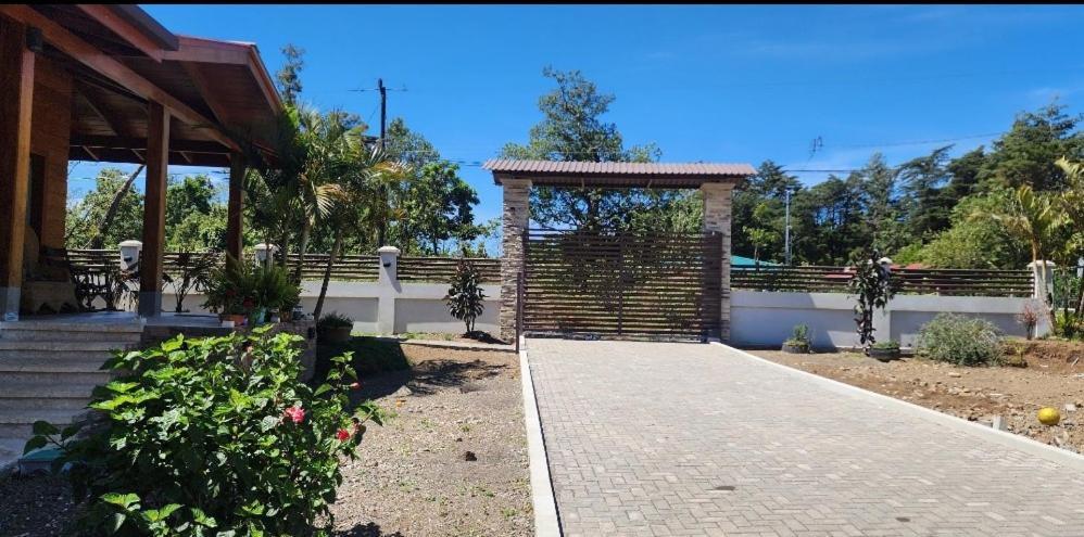 Cabina Monteverde Soan De Montana Apartment Exterior photo