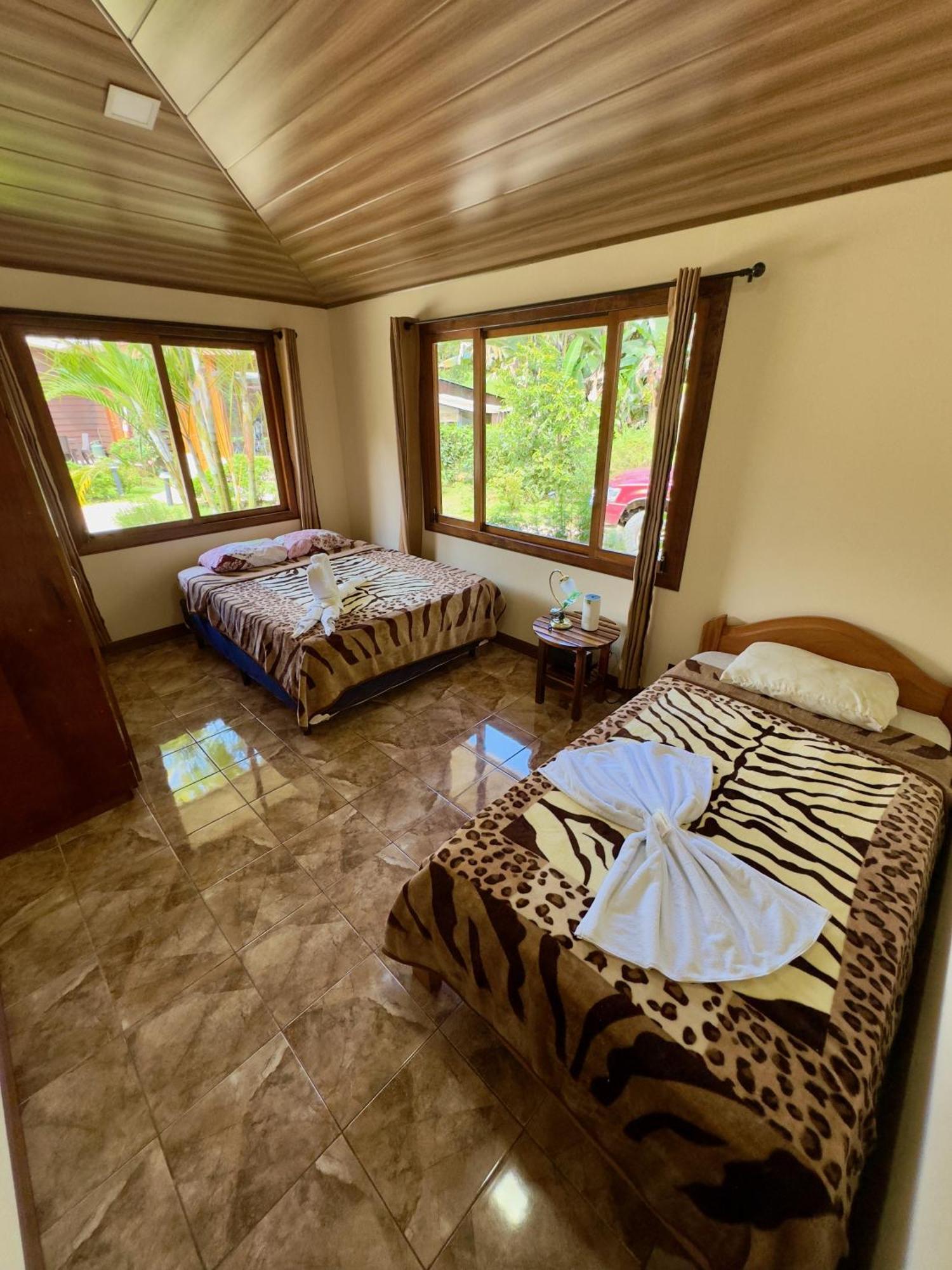 Cabina Monteverde Soan De Montana Apartment Room photo
