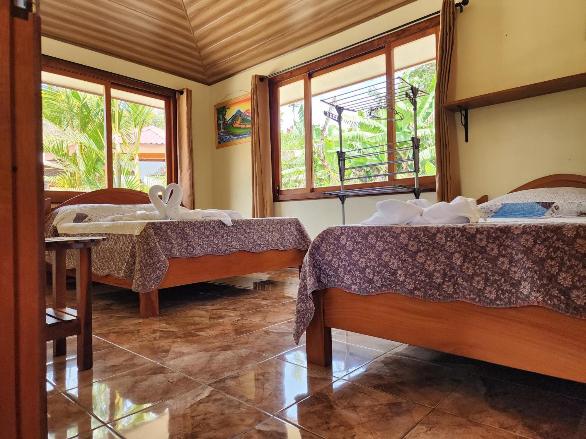 Cabina Monteverde Soan De Montana Apartment Room photo